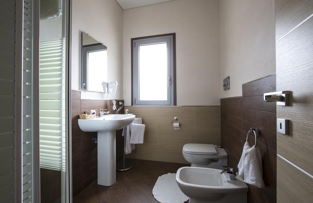 Garden Holiday Marina di Melilli Phòng bức ảnh